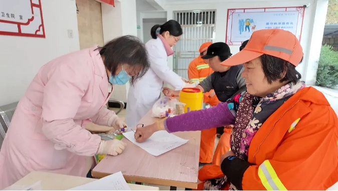 送暖护安康！黄山区近70名环卫工接受免费体检！【转载】